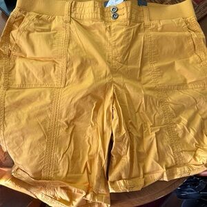 Torrid Yellow Cargo Shorts Cotton Blend Relaxed Fit